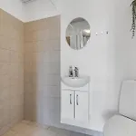 With Outdoor Jacuzzi And Shelter Дом отдыха