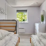 With Outdoor Jacuzzi And Shelter