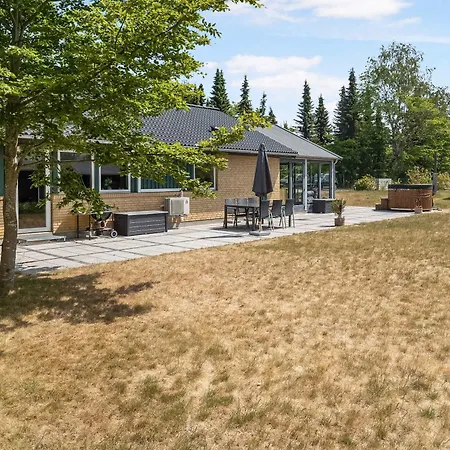 펜션 With Outdoor Jacuzzi And Shelter Vig